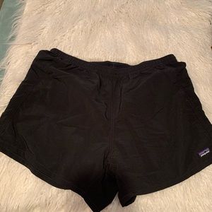 Patagonia baggies 4” inseam